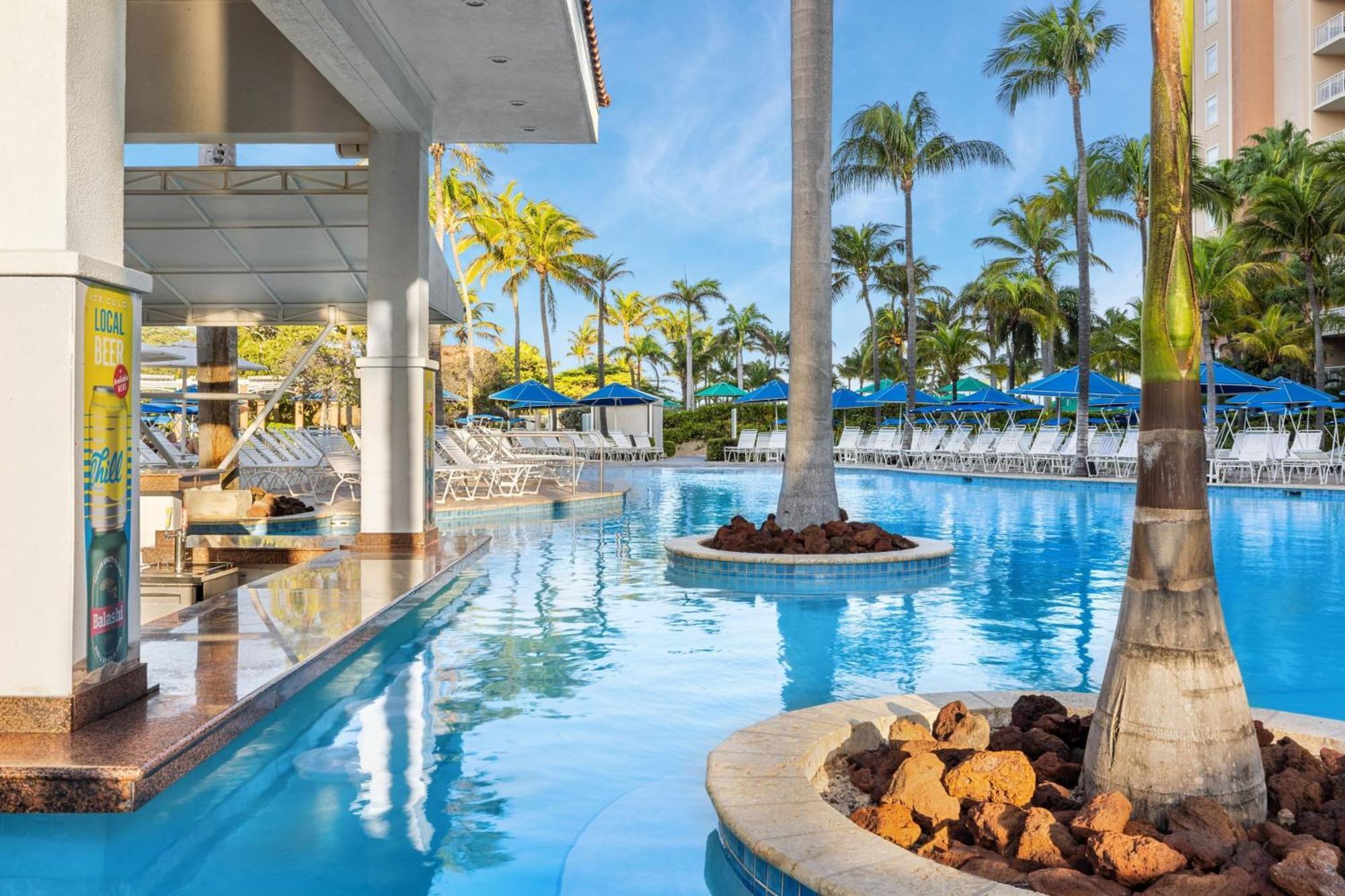 Отель Marriott'S Aruba Surf Club Палм Бич Экстерьер фото